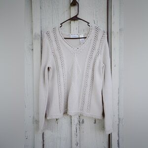 Villager Women's Elegant Cream V-Neck Sweater
